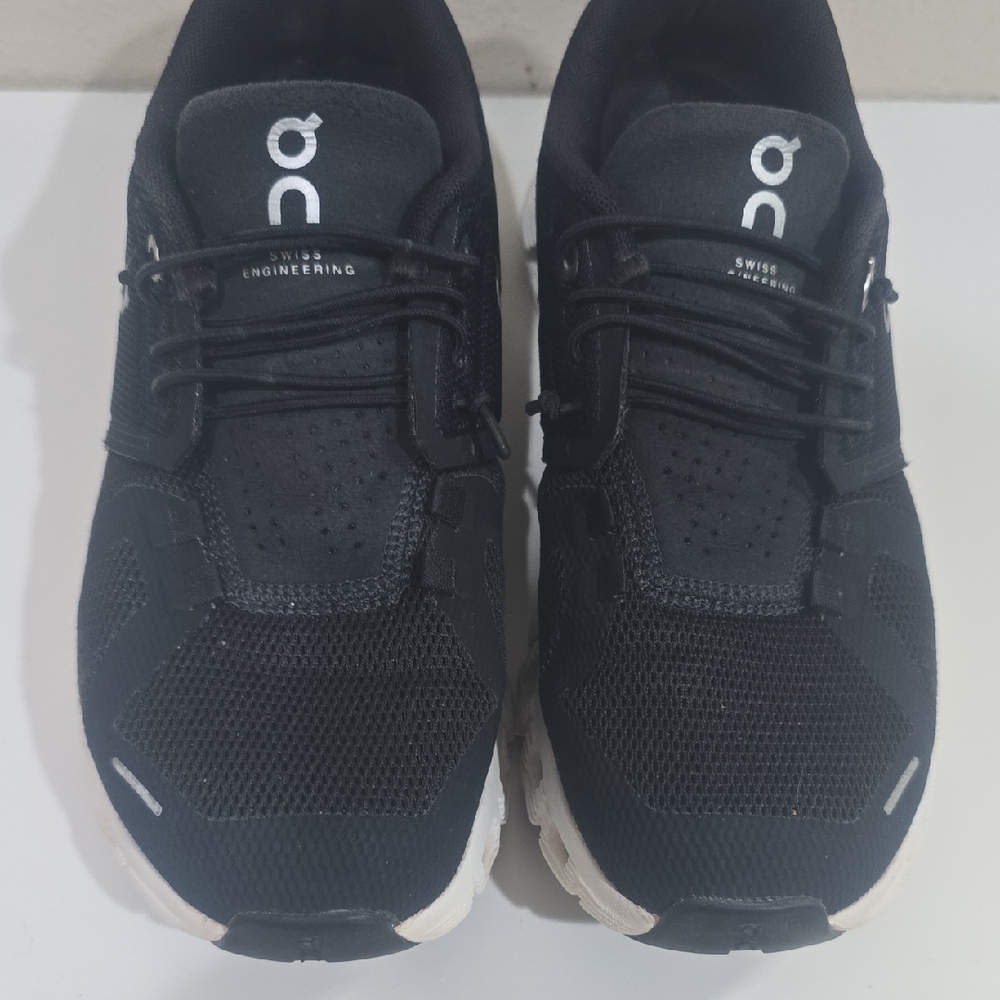 🖤 On Running 5 Black and White Sneakers - Picture 4 of 12